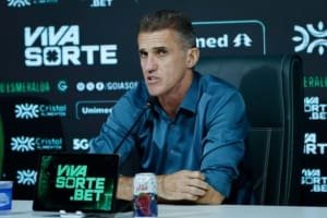 Goiás x Coritiba: Escalações, onde assistir ao vivo e mais