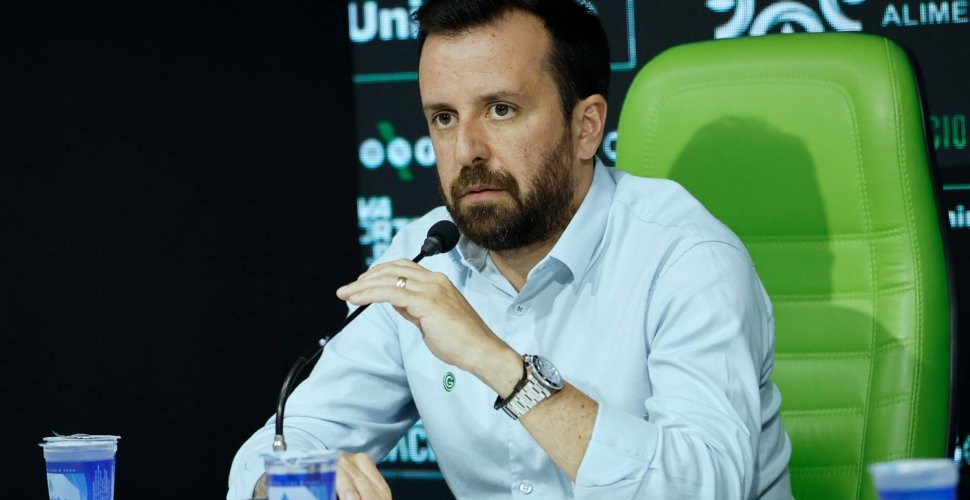 Diretor do Goiás, Andrino revela conversa com Mancini para contratação de reforços