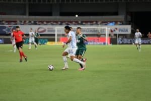 Goiás perde boas chances e fica no empate sem gols com o Paysandu