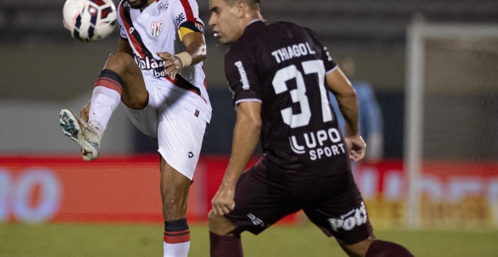 Atlético joga mal e perde para Ferroviária fora de casa