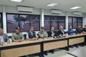 32 pessoas são presas após foguetório em Goiás