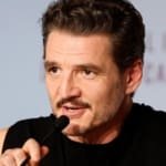 Pedro Pascal defende imigrantes em Cannes e relembra origem chilena