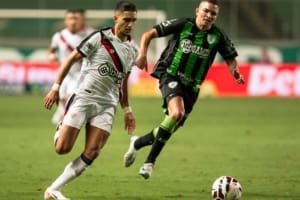 Com quatro jogos sem vencer, Atlético se distancia do G-4 e se aproxima da zona de rebaixamento