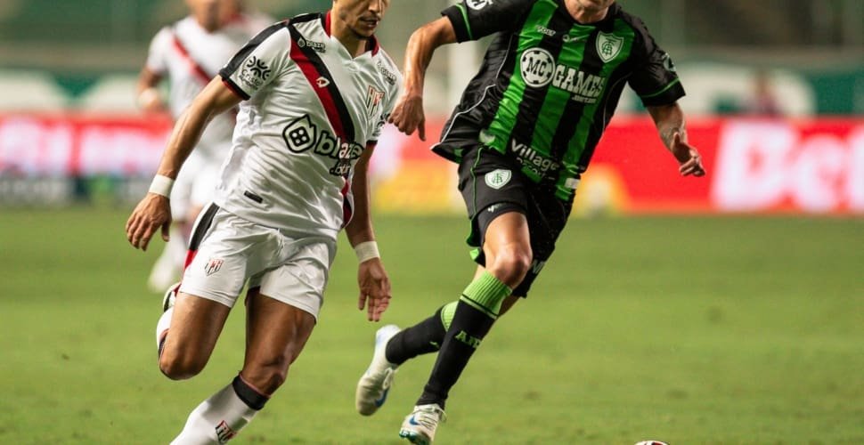 Com quatro jogos sem vencer, Atlético se distancia do G-4 e se aproxima da zona de rebaixamento