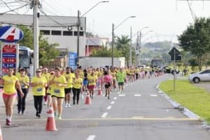 Daniel Vilela homenageia mulheres goianas pelo Dia Internacional em corrida de rua realizada em Aparecida