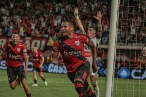 De virada, Atlético vence o Athletic-MG e estreia com vitória na Série B