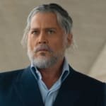 Veja Johnny Depp em versão sombria e bizarra para “Day Drinker”
