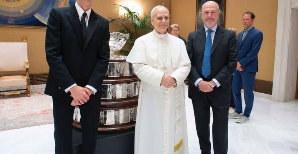 Fã de tênis, Papa Leão XIV recebe o tenista Jannik Sinner no Vaticano