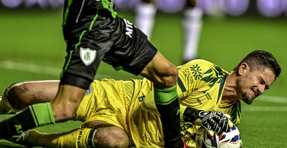 Com gol no início, Goiás perde para o América-MG fora de casa