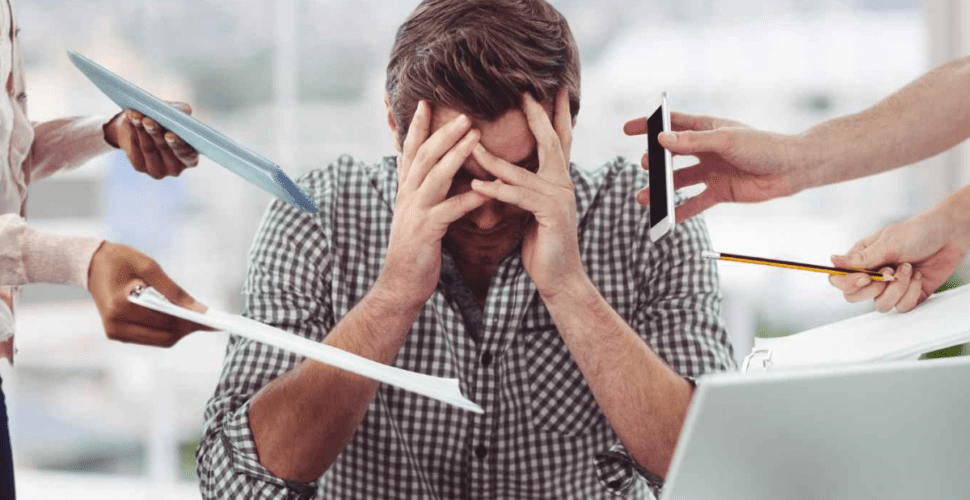 Governo deve adiar norma de apoio à saúde mental no trabalho após pressão de empresas
