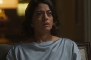 Lígia desconfia de gravidez e descobre menopausa precoce em “Garota do Momento”