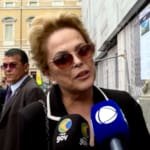 Dilma comparece ao funeral de Francisco no Vaticano e diz: “Foi um Papa religioso”