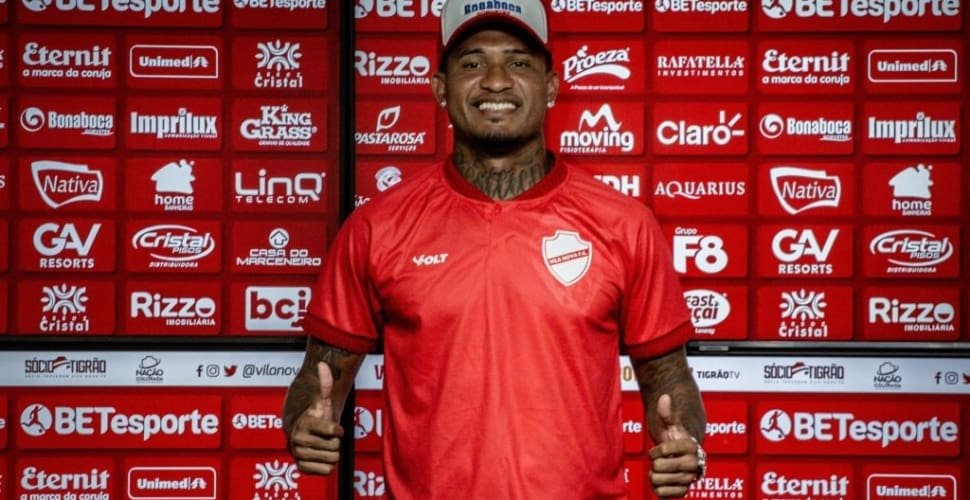 Vila Nova acerta a saída de dois jogadores e “barca” pode aumentar nos próximos dias