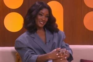 Erika Januza relembra descontrole com cartão de crédito: “Meu nome ficou sujo”