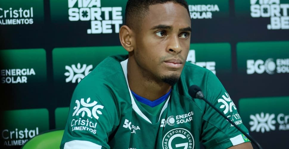 Atacante do Goiás, Jajá enxerga Série B como oportunidade de se firmar