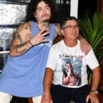 Em meio à internação, pai de Whindersson posta foto com o filho e fala sobre fé