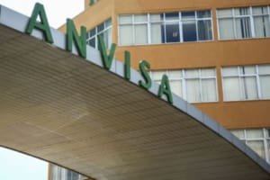 Anvisa suspende whey, cúrcuma, chá verde e creatina