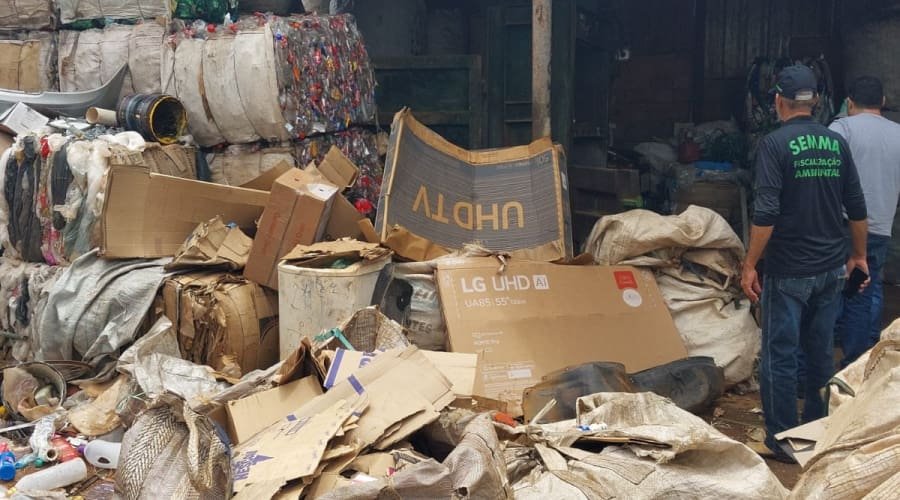 Aparecida fecha recicladoras suspeitas de receber fios furtados