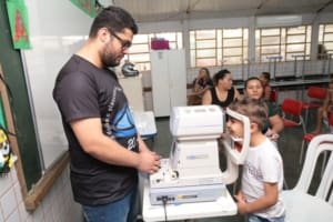 Aparecida realiza 200 atendimentos oftalmológicos em crianças