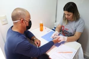 Aparecida reforça prevenção ao HIV com ações no Dezembro Vermelho