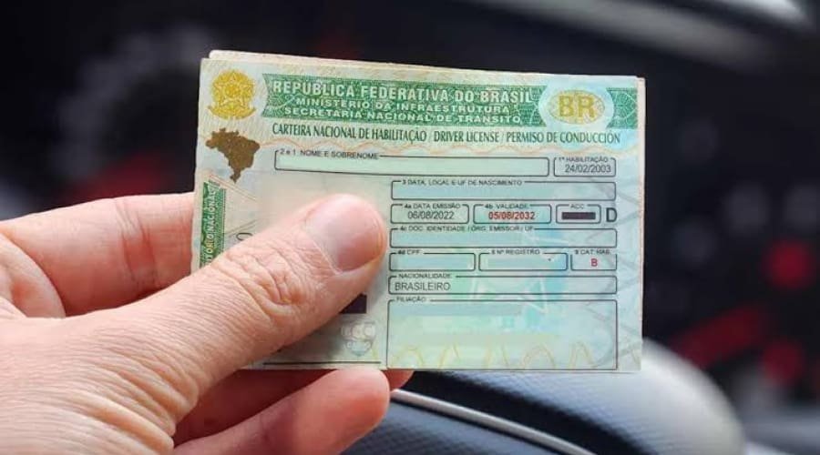 Aprovado projeto que destina multas de trânsito para custear CNH de pessoas de baixa renda