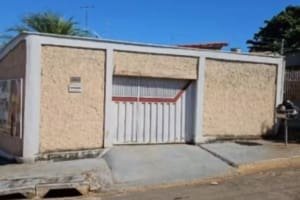 Banco leiloa 10 imóveis em Goiás com lances a partir de R$ 56 mil