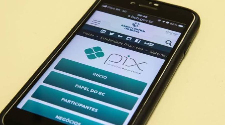 Bancos vão excluir chaves Pix de CPFs e CNPJs com situação irregular na Receita