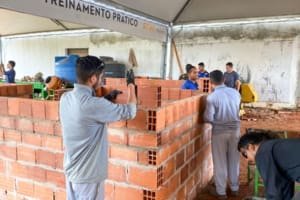 BRK e Senai promovem cursos profissionalizantes noturnos gratuitos em Aparecida de Goiânia