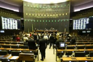 Câmara pode votar urgência para aumentar número de deputados federais
