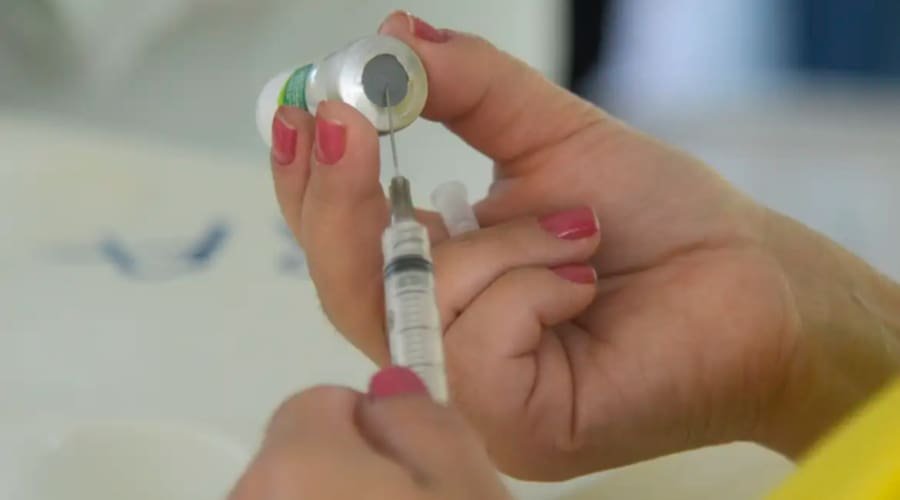 Campanha de vacinação contra a gripe começa nesta segunda