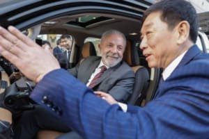 China anuncia investimento de R$ 27 bilhões no Brasil