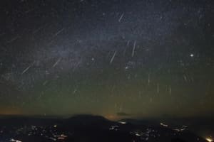 Chuva de meteoros Líridas terá ápice na madrugada desta terça-feira