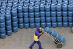 Conselho da Petrobras aprova volta da distribuição de gás de cozinha