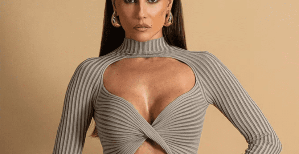 Deborah Secco explica decisão de tirar silicone para viver nova personagem