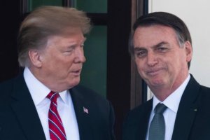 Deputados dos EUA acusam Trump de minar democracia brasileira