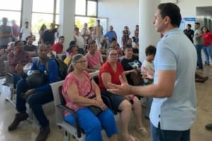 Em visita a UPA do Buriti Sereno, Vilela afirma que está enfrentando os problemas de frente