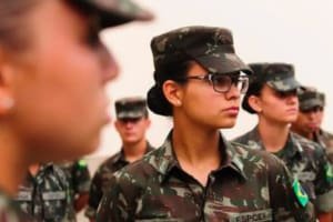 Forças Armadas iniciam alistamento voluntário feminino
