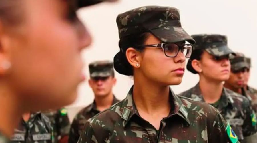 Forças Armadas iniciam alistamento voluntário feminino