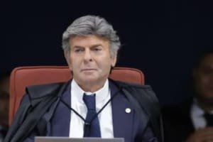 Fux afirma que julgador não deve confundir função com papel político