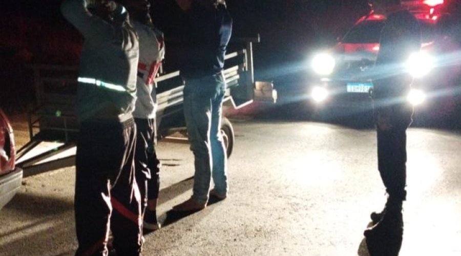 GCM apreende veículos por descarte irregular de entulho em Aparecida