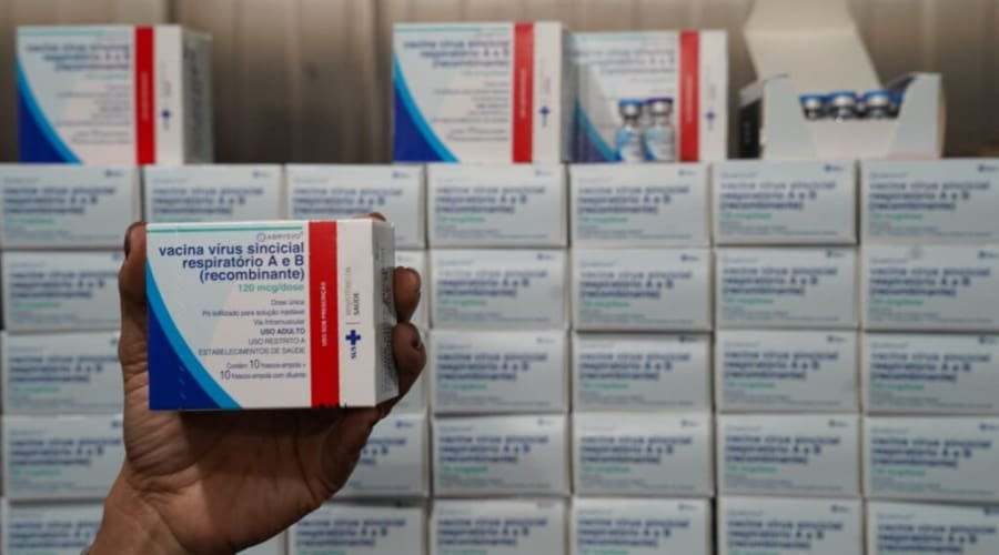 Goiás inicia vacinação contra Vírus Sincicial Respiratório para gestantes