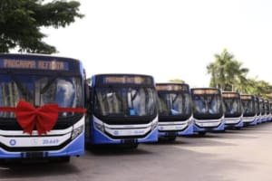 Governo de Goiás e Prefeitura de Aparecida entregam 74 novos ônibus do transporte coletivo