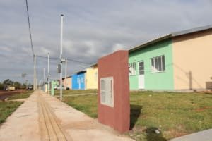 Governo de Goiás seleciona novas famílias para casas a custo zero em 15 municípios