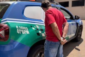 Homem é preso por furtar quase R$ 800 em produtos de farmácia