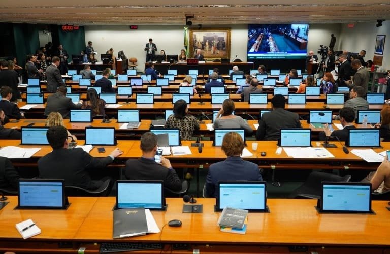 Líderes definem comando das comissões permanentes da Câmara