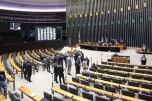 Câmara reúne-se nesta quarta-feira para votar acordos internacionais