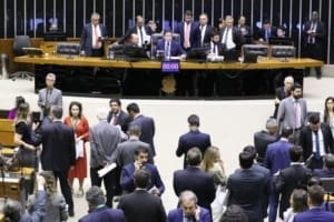 Câmara aprova voto de pesar pela morte do papa Francisco