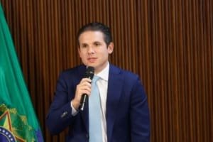 Motta cria comissão especial para discutir nova Lei dos Portos