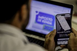IR: trabalhador receberá mensagem para conferir contracheque