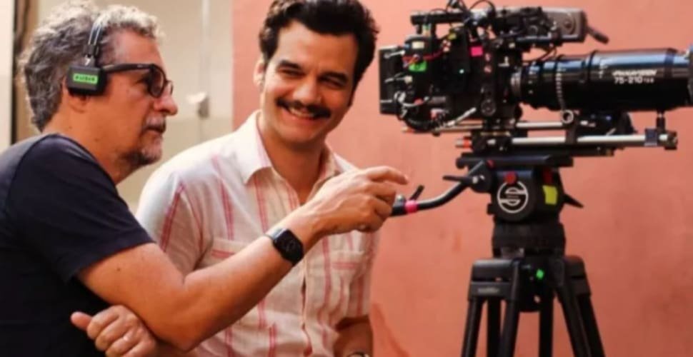 Carro doado por Wagner Moura ao Retiro dos Artistas é o mesmo modelo usado em “O Agente Secreto”